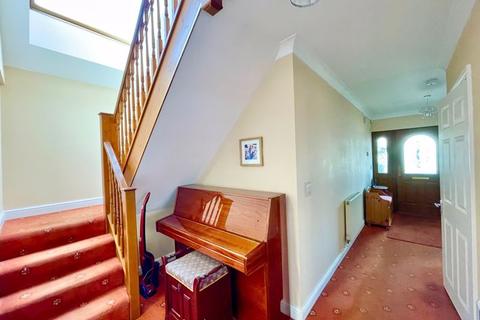 8 Lodge Lane, Bexley, DA5 1DL