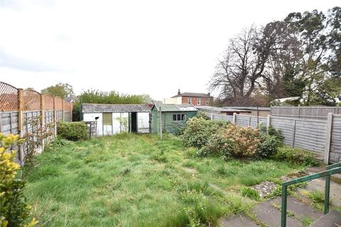 48 Beechwood Avenue, Wakefield, WF2 9JY