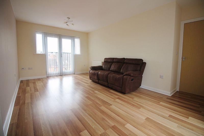 Thunderbolt Way, Tipton 2 bed apartment £625 pcm (£144 pw)