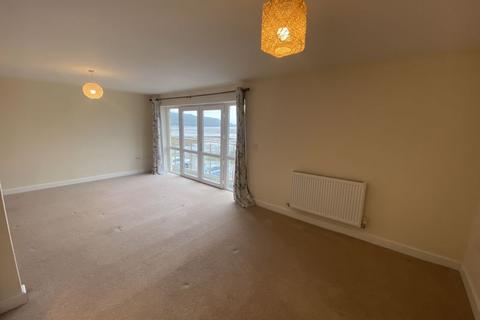 3 bedroom apartment to rent, Bangor, Gwynedd