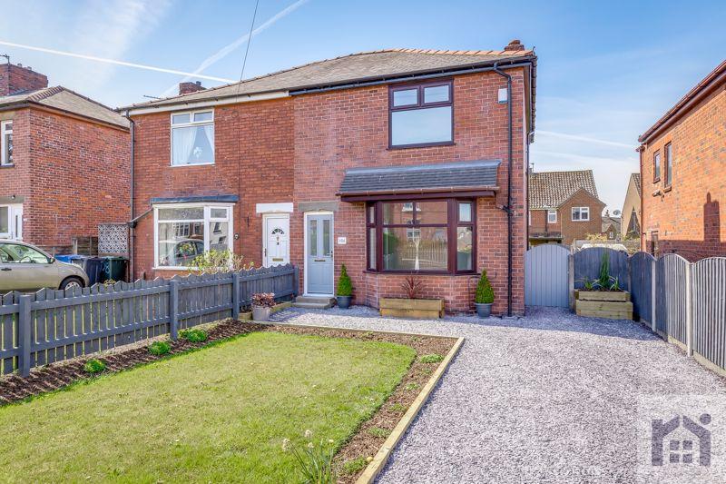 Weldbank Lane, Chorley, PR7 3NN 2 bed semidetached house £175,000
