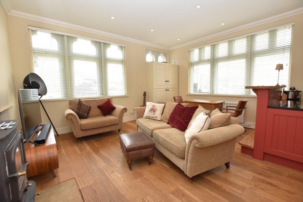 Whalley Road, Barrow, BB7 9AW 1 bed detached house £200,000