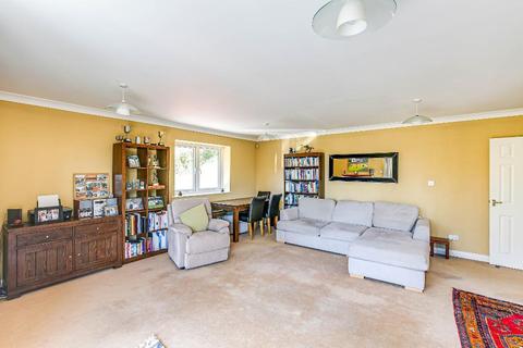 2, The Courtyard Whytebeam View, Whyteleafe, CR3 0AU