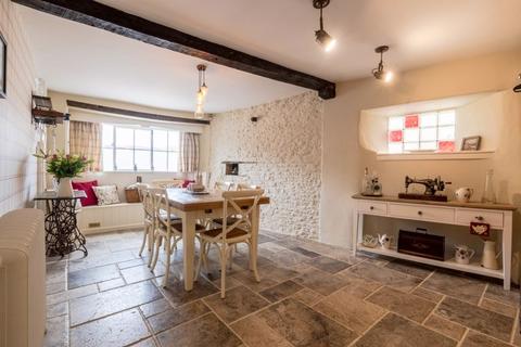 4 bedroom character property for sale - High Street, Higham Ferrers