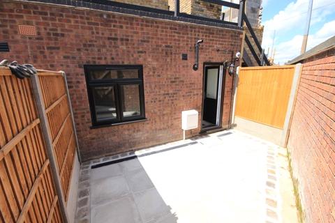 48 King Street, Stanford-le-hope, SS17 0HH