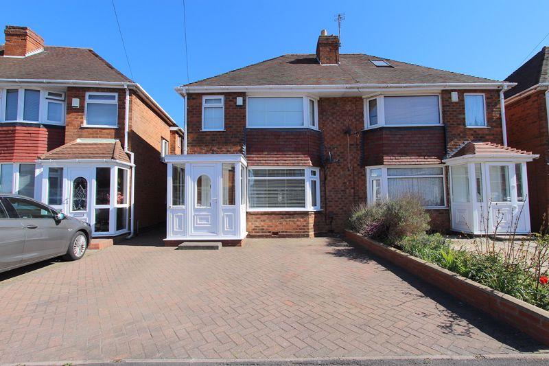 Waddington Avenue, Great Barr 3 bed semidetached house £220,000