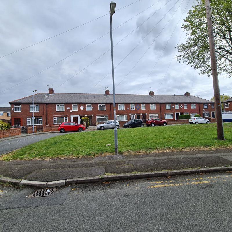 Well Lane Gardens, Bootle 3 bed terraced house £114,950