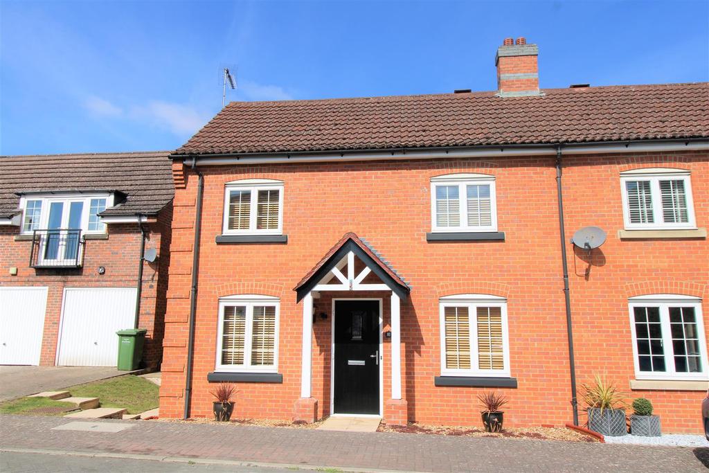 Saffron Close, Downham Market 3 bed semidetached house for sale £235,000