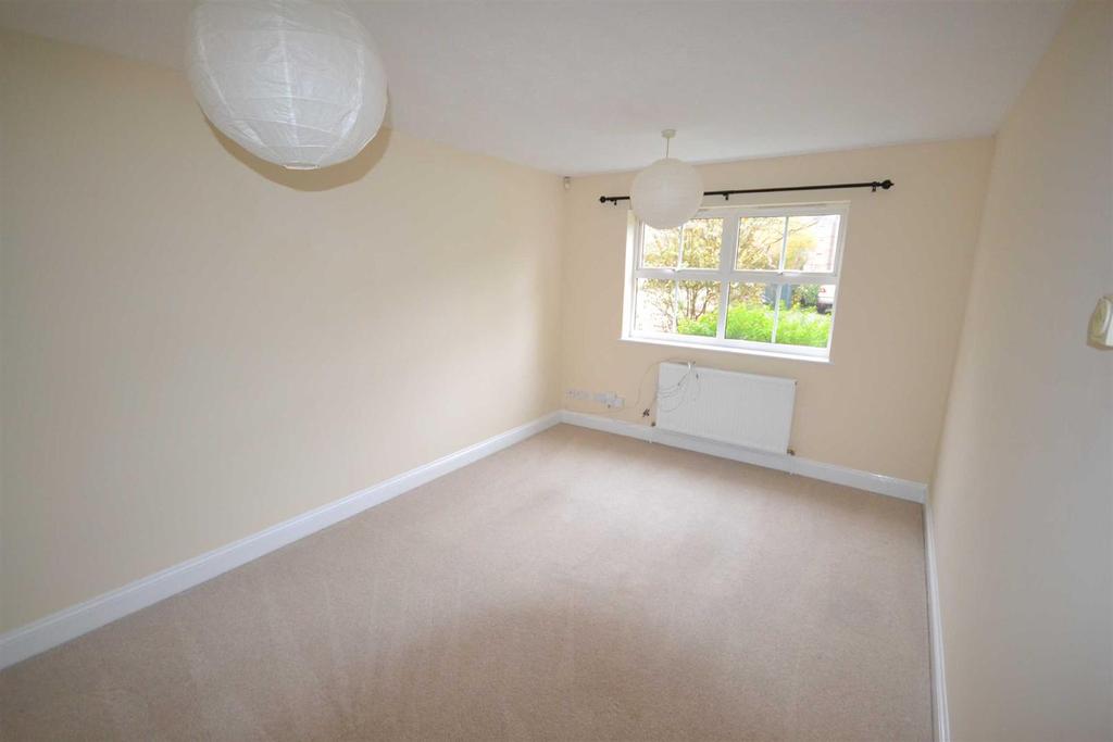Salters Close, Rickmansworth 1 bed apartment £1,050 pcm (£242 pw)