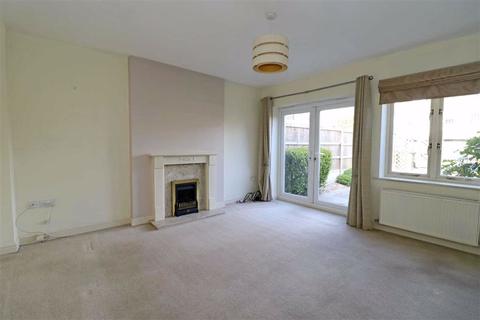 32 Highfield, Hatton Park, Warwick, CV35 7TQ