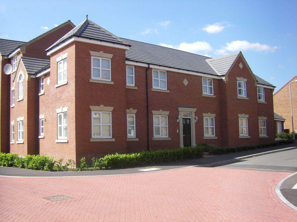 Newmarket Close, Corby 2 bed flat £675 pcm (£156 pw)