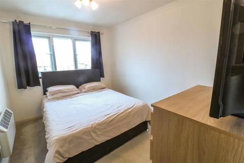 38 Aylets Field, Harlow, CM18 7LW