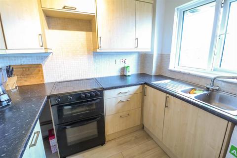 38 Aylets Field, Harlow, CM18 7LW