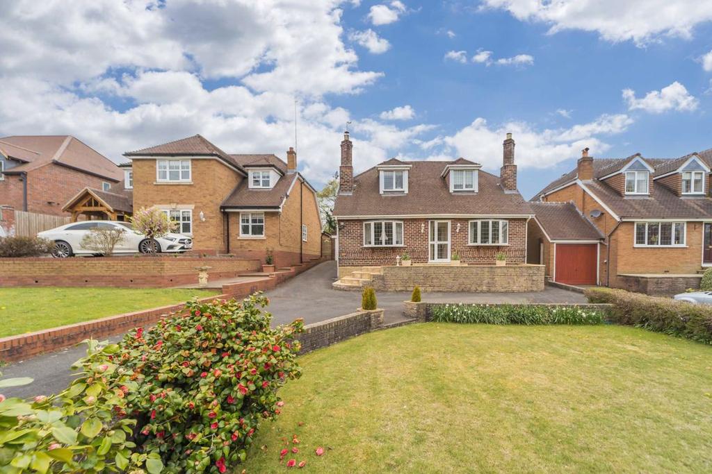 137, Wolverhampton Road, Sedgley, Dudley, West Midlands, DY3 4 bed