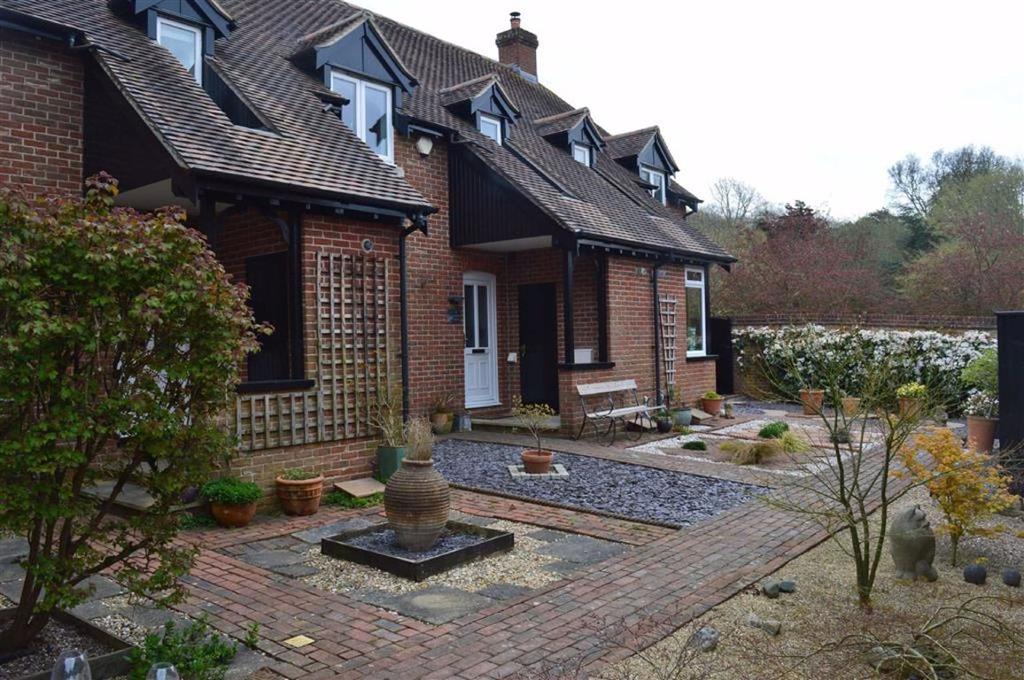 Henbury House Gardens, Wimborne, Dorset 3 bed terraced house £389,950