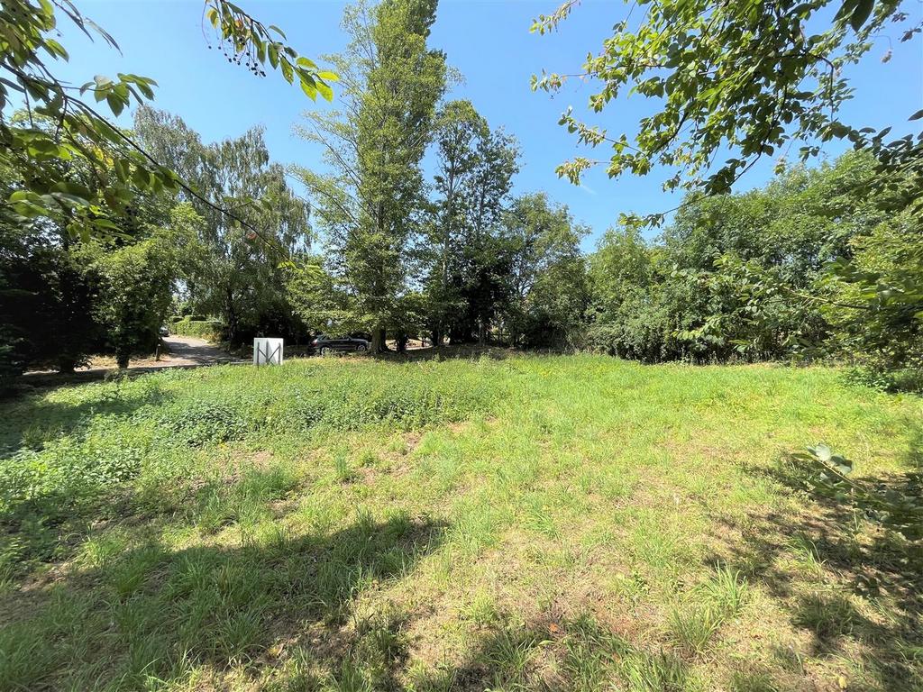 Bridle Road, Burton Joyce Plot for sale £325,000