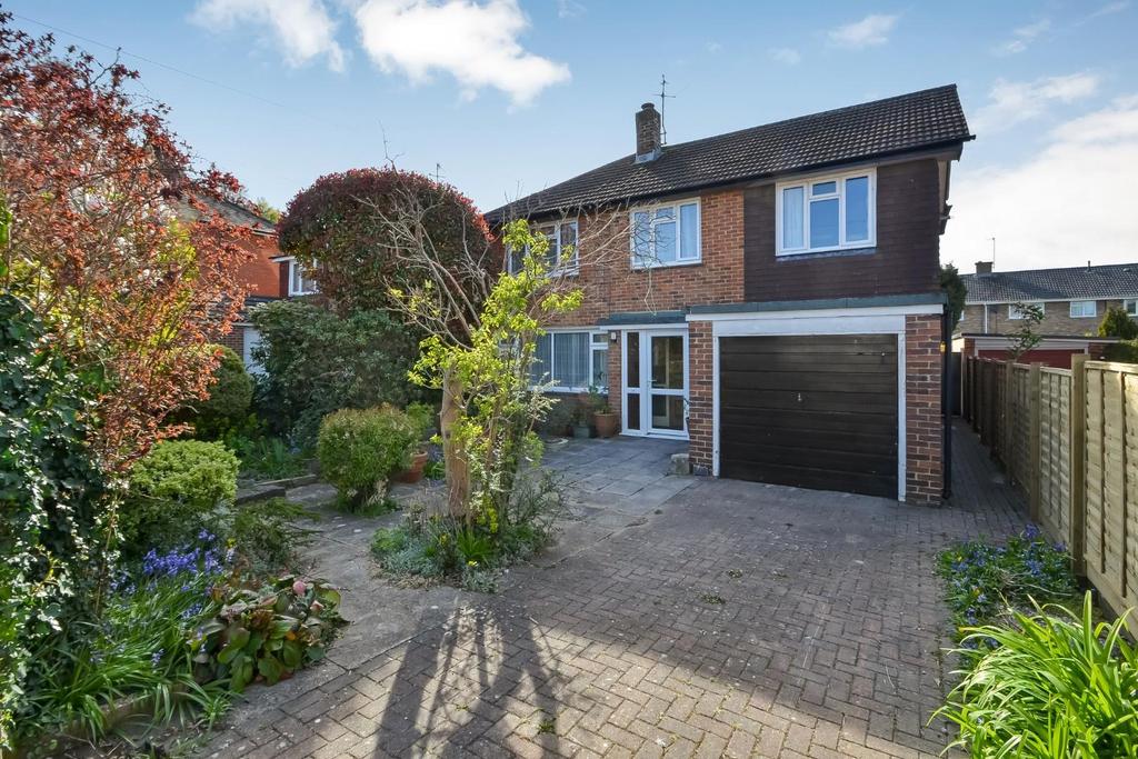 Burford Road, Salisbury 4 bed detached house for sale £500,000
