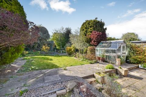 11b Burford Road, Salisbury, SP2 8AN