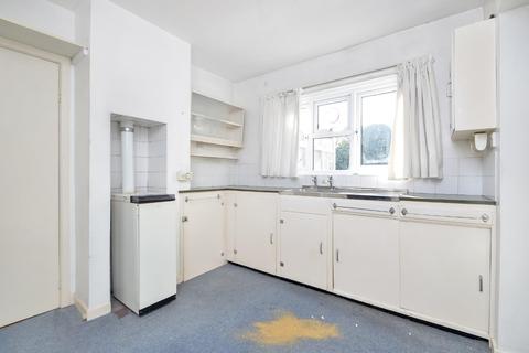 11b Burford Road, Salisbury, SP2 8AN