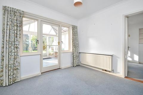 11b Burford Road, Salisbury, SP2 8AN