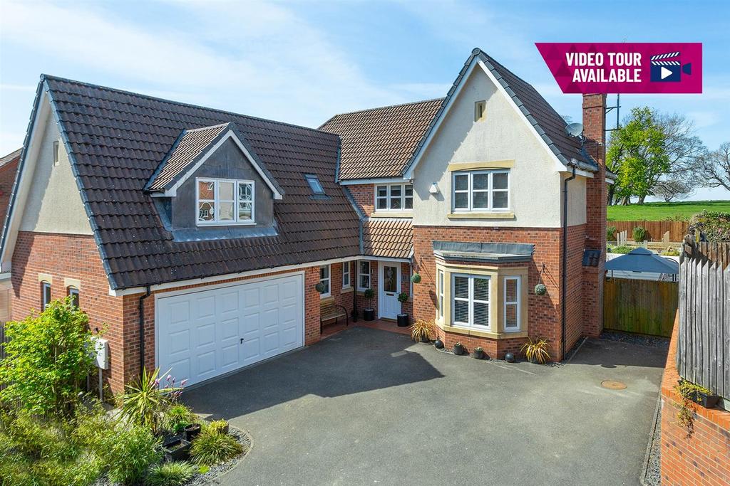 Davies Close, Market Harborough 5 bed house £650,000