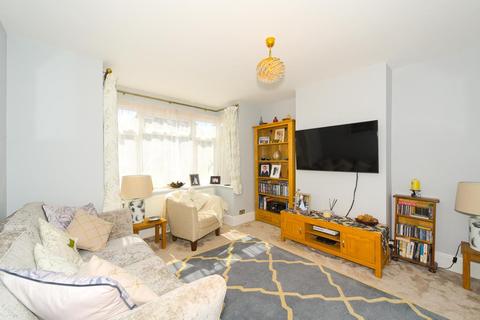 11 Bridle Road, Epsom, KT17 4EP