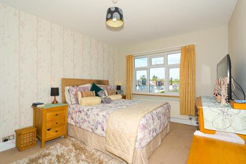 11 Bridle Road, Epsom, KT17 4EP