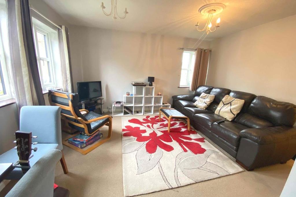 GROUND FLOOR APARTMENT Gander Close, Weldon, Corby 2 bed ground floor flat £695 pcm (£160 pw)