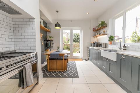 3 Lyons Fold, Sale, M33 6JF