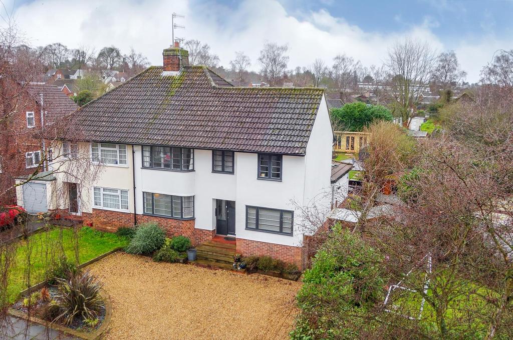 Hervey Road, Bury St. Edmunds 4 bed semidetached house £500,000