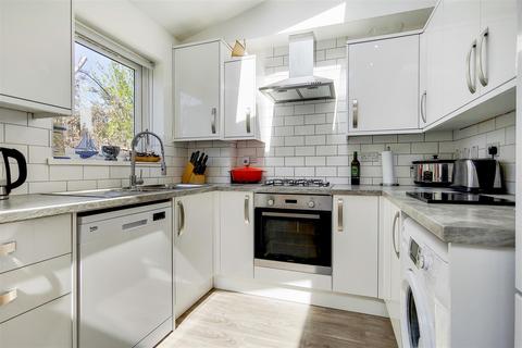 32 Flempton Road, London, E10 7NH