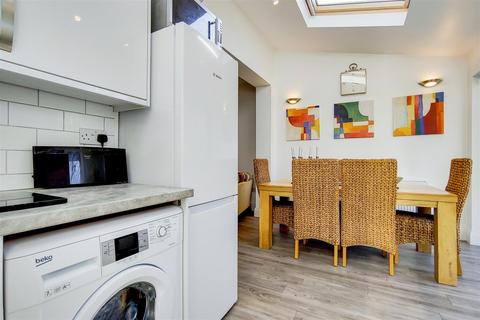 32 Flempton Road, London, E10 7NH