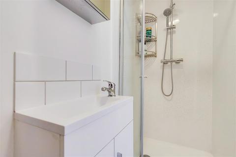 32 Flempton Road, London, E10 7NH