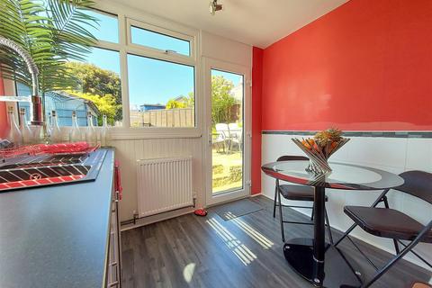 79 Buttermere Road, Stourport-on-severn, DY13 8NY