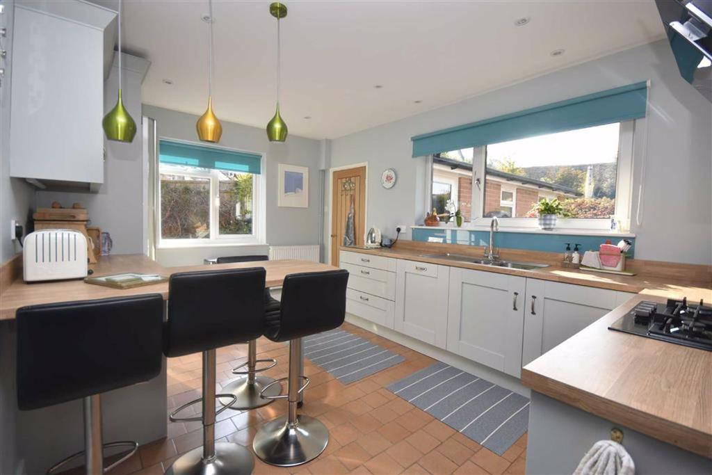 Horse Lane Orchard, Ledbury, Herefordshire 3 bed detached bungalow £