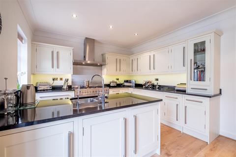 60 Bracken Road, Brighouse, HD6 2HR