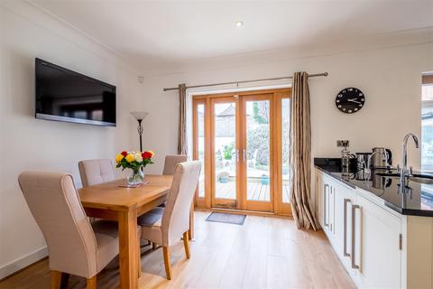60 Bracken Road, Brighouse, HD6 2HR
