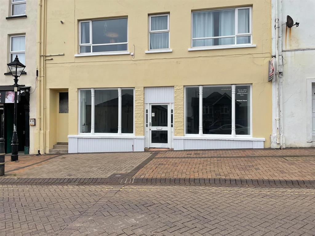 15 Charles Street, Milford Haven, SA73 2AA Property to rent £9,000