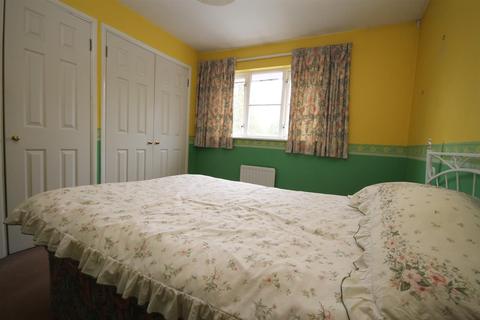 6 Caraway Place, Wallington, SM6 7AG
