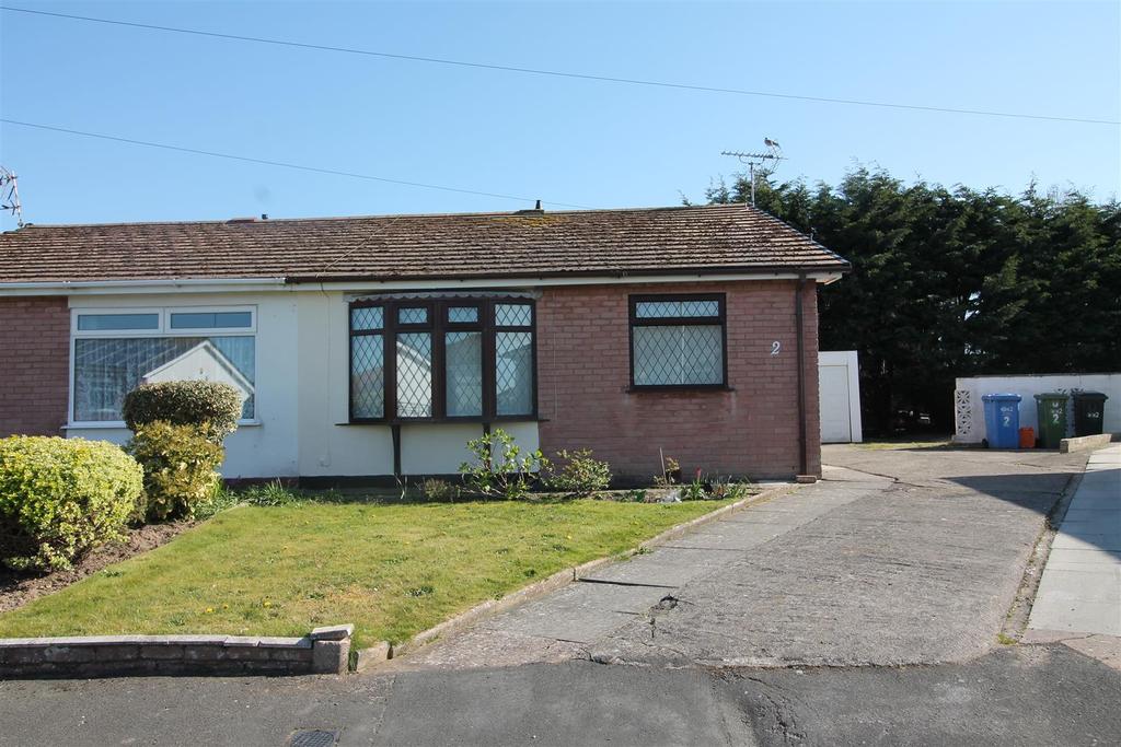 Awelon Mor, Prestatyn, LL19 2 bed semidetached bungalow £725 pcm (£