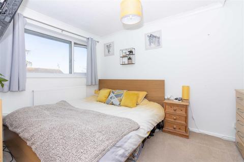31 Coleridge Close, Goring By Sea, Worthing, BN12 6LD