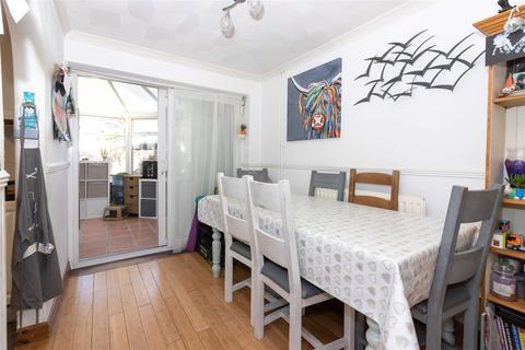 31 Coleridge Close, Goring By Sea, Worthing, BN12 6LD