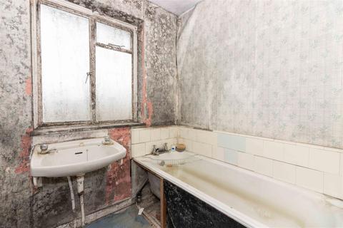 89 Barrington Road, Goring By Sea, Worthing, BN12 4SB