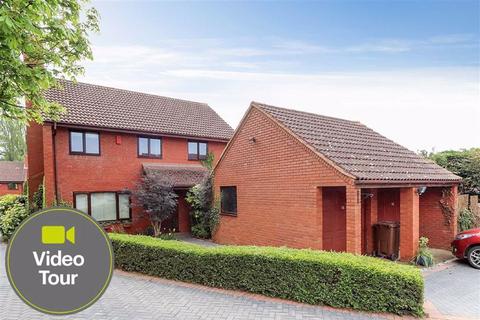 2 Appleacres, Stoke Hammond, Milton Keynes, MK17 9ET