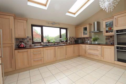 2 Appleacres, Stoke Hammond, Milton Keynes, MK17 9ET