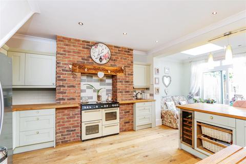 147 Hurst Road, Sidcup, DA15 9AH