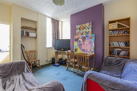 82 Brithdir Street, Cardiff, CF24 4LF