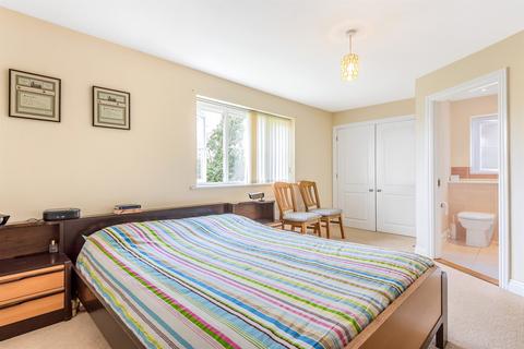 10 Longcroft Gardens, Shinfield, Reading, RG2 9FX