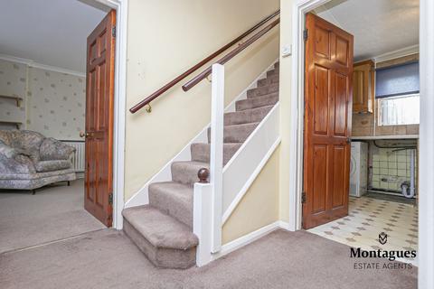 71 Beaconfield Road, Epping, CM16 5AS