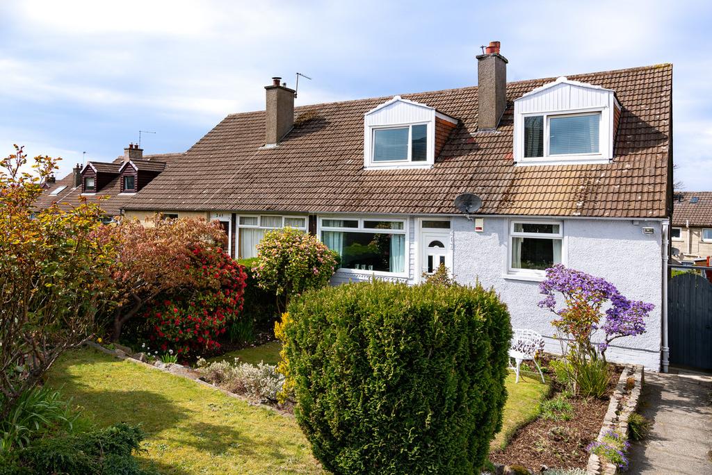 247 Redford Road, Colinton, EH13 4 bed semidetached house £375,000
